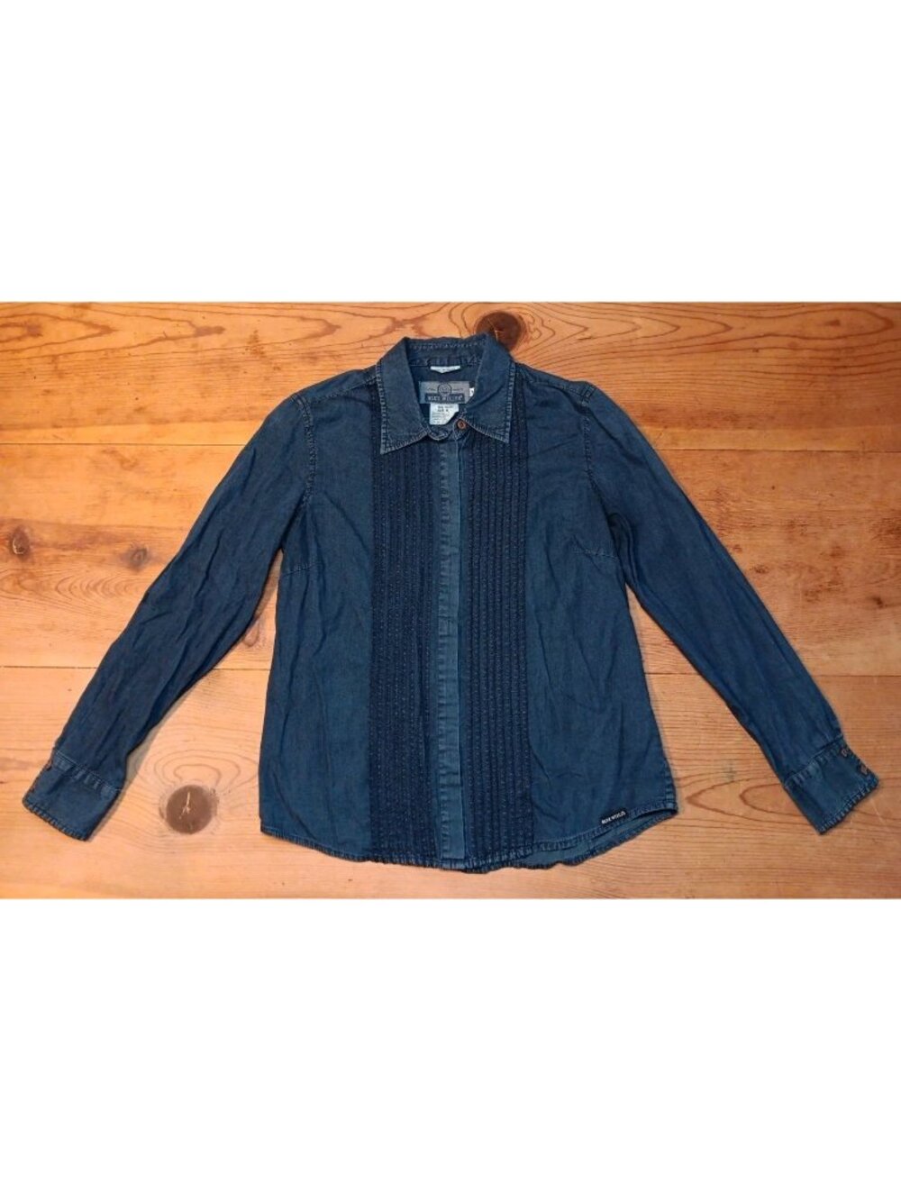 Vtg Blue Willi's Button Shirt Women M Pintuck Embroidered Cotton Indigo Chambray